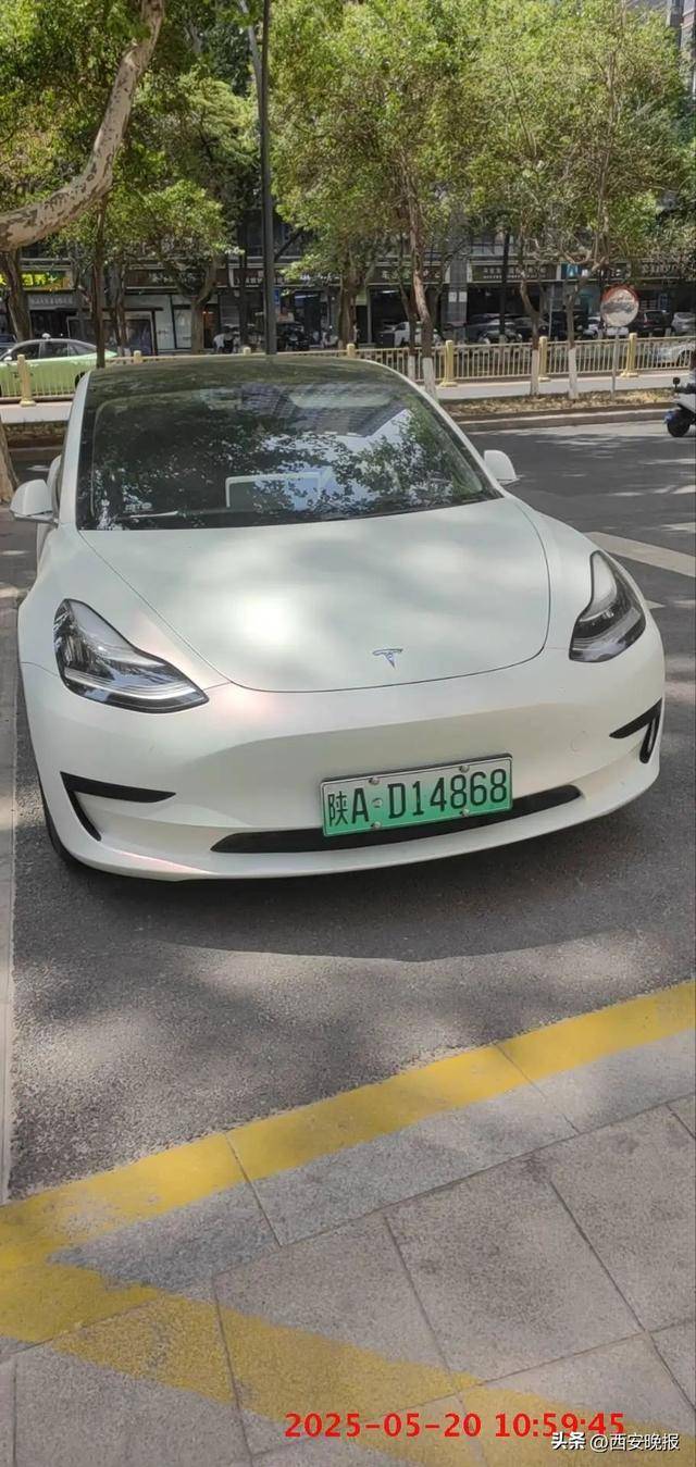 皇冠信用网代理出租_西安交警持续曝光皇冠信用网代理出租！这些违停车辆被处罚↓