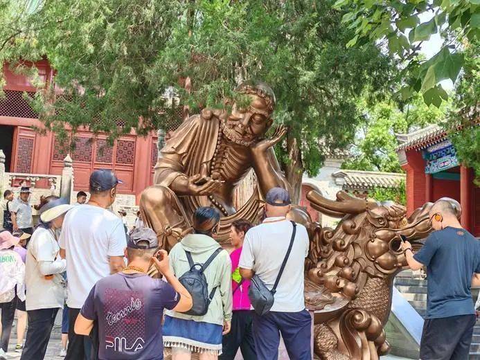 皇冠信用网在线开户_突然失去住持的少林寺皇冠信用网在线开户，戒备森严