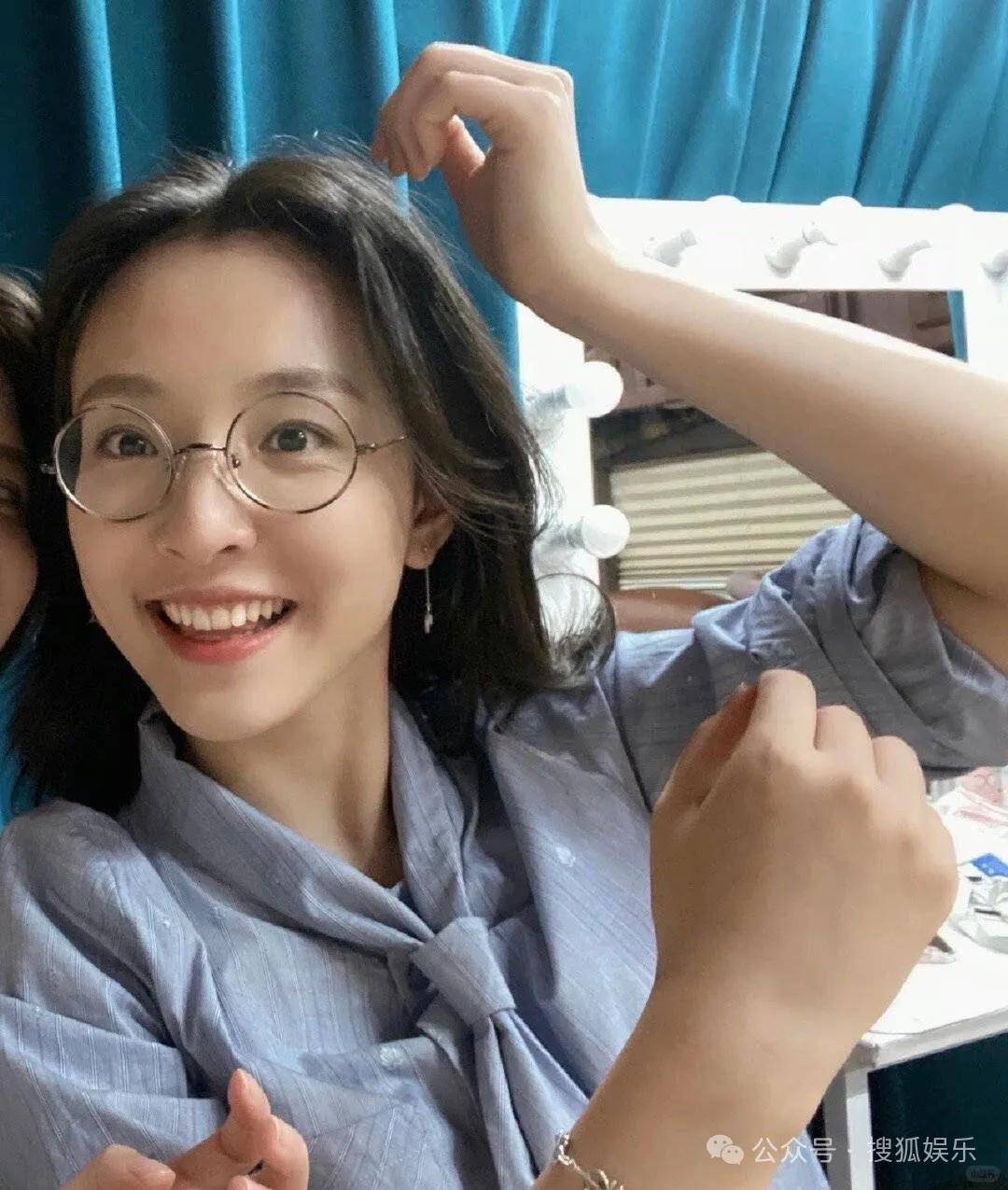 皇冠信用开号
_离婚三年又被拍到亲密逛超市皇冠信用开号
,他俩这是纯带娃还是真复合了?