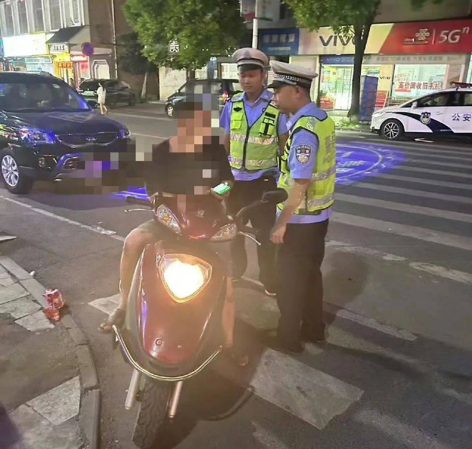 澳大利亚新南威尔斯联赛2_多地严查“人造太阳”澳大利亚新南威尔斯联赛2！湖南交警提醒