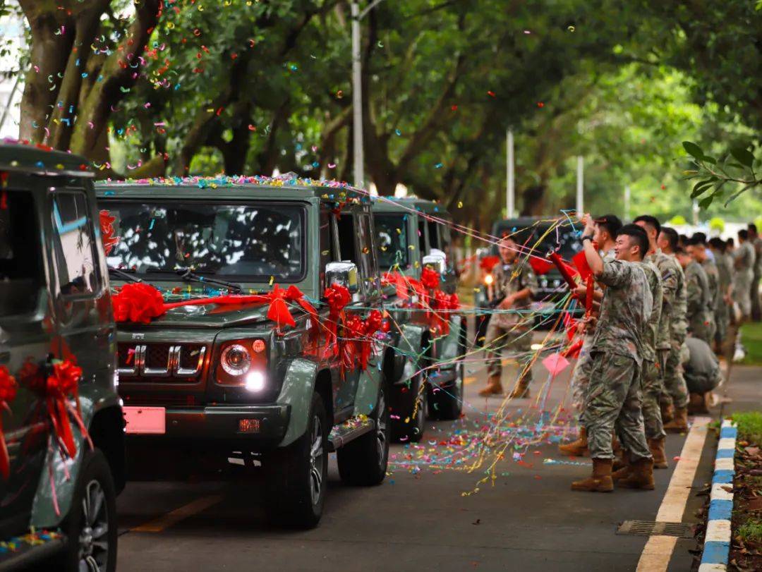 英格兰超级联赛_恭喜英格兰超级联赛，他们结婚了！