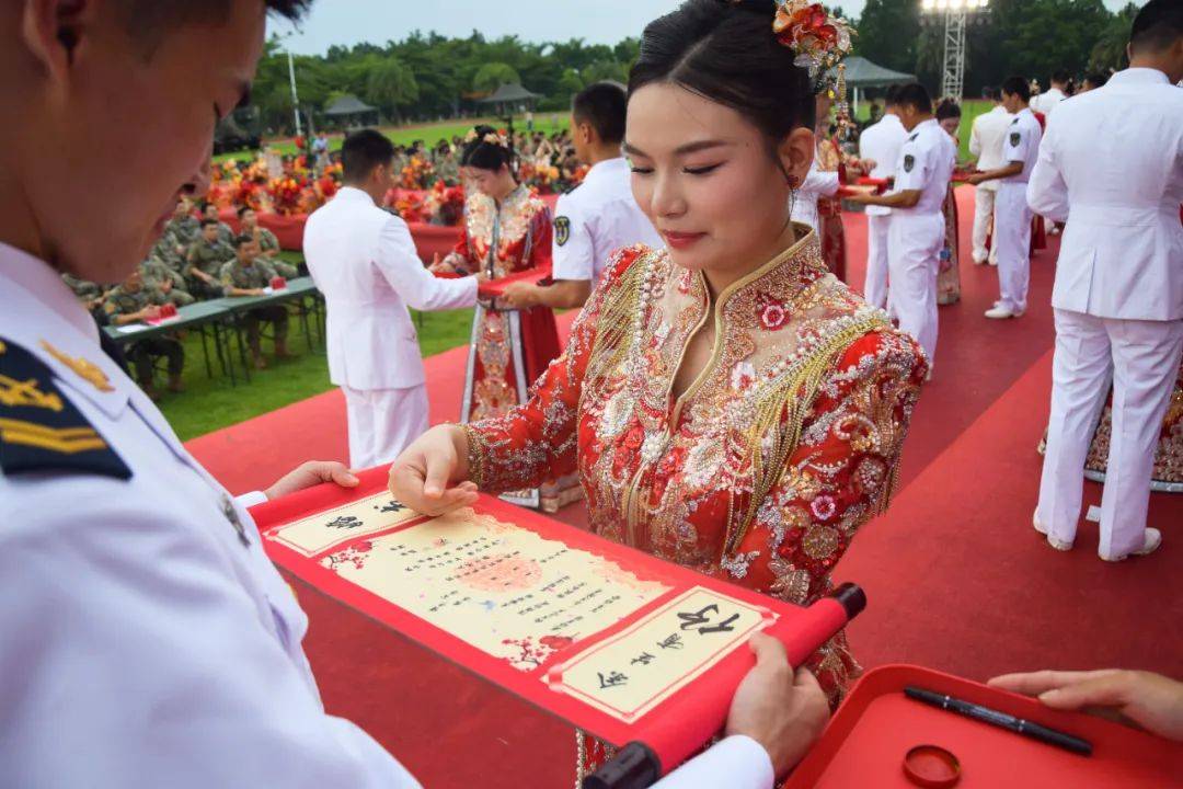 英格兰超级联赛_恭喜英格兰超级联赛，他们结婚了！