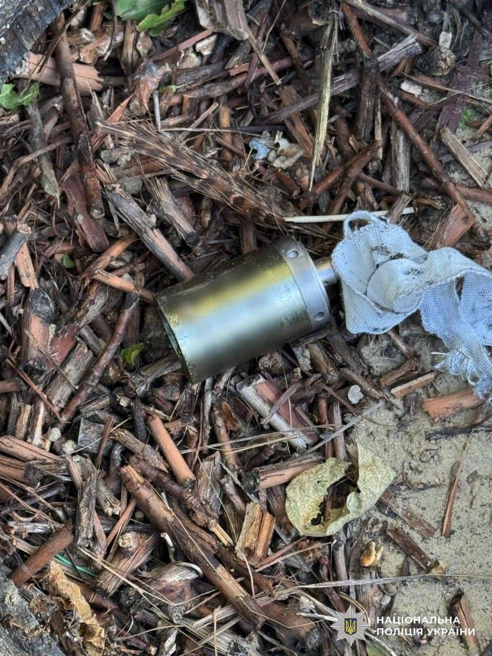 皇冠信用网代理如何申请_报复不隔夜！仅24小时俄军炸F-16基地皇冠信用网代理如何申请，炸新兵营，朝鲜集束弹开轰