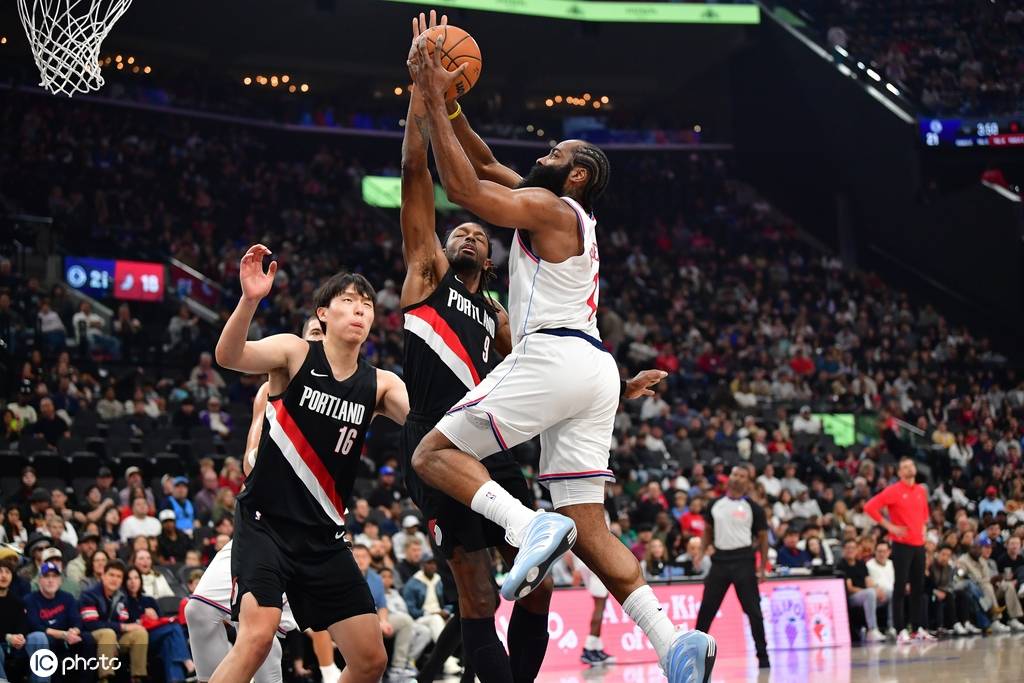 如何注册皇冠足球代理_杨瀚森连3场2分1板哈登20+13 快船胜开拓者