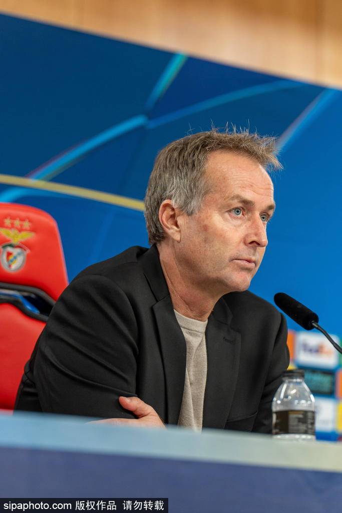 女王公园巡游者 vs 南安普敦_国足选帅内幕：专家组一致看好巴迪亚女王公园巡游者 vs 南安普敦，背后隐藏的执教哲学与战术分析