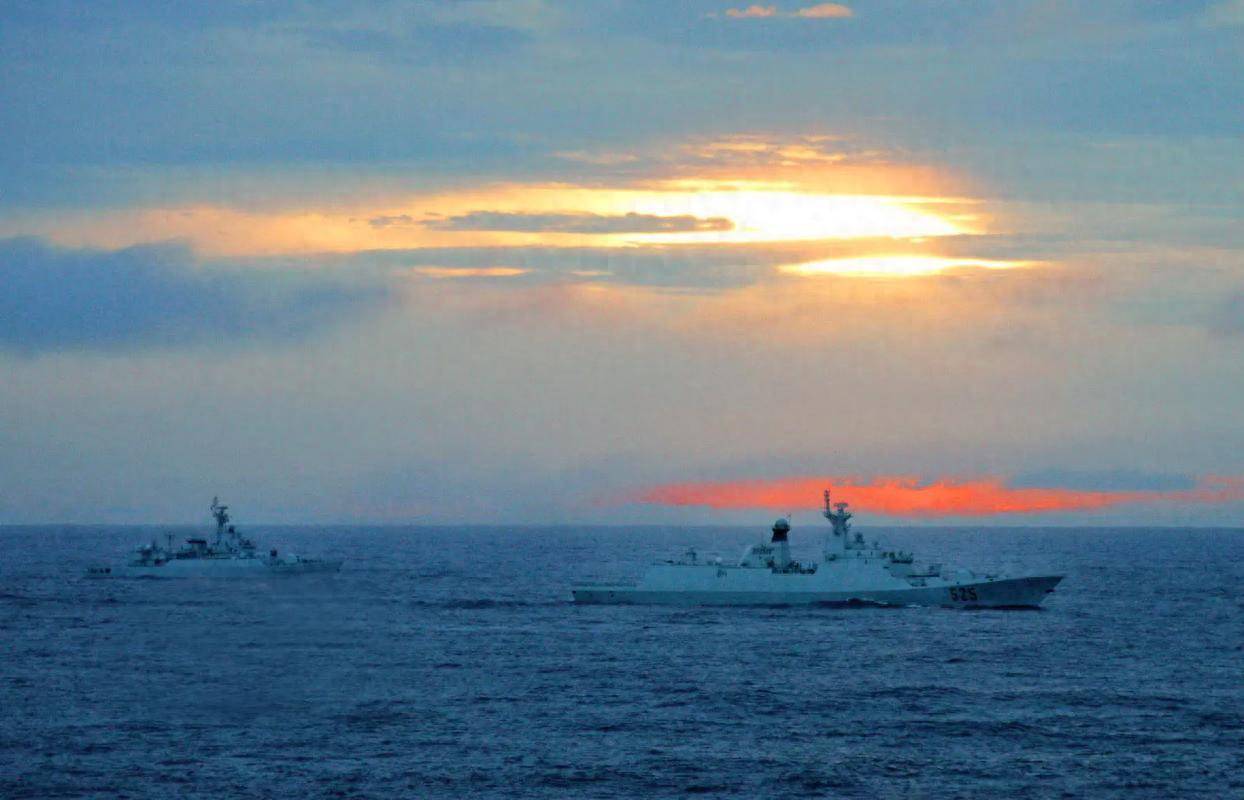 新版hga050_中国在黄海三天实弹演习新版hga050，外资紧急撤离出日本，日官员已抵华，高市早苗想体面认输？