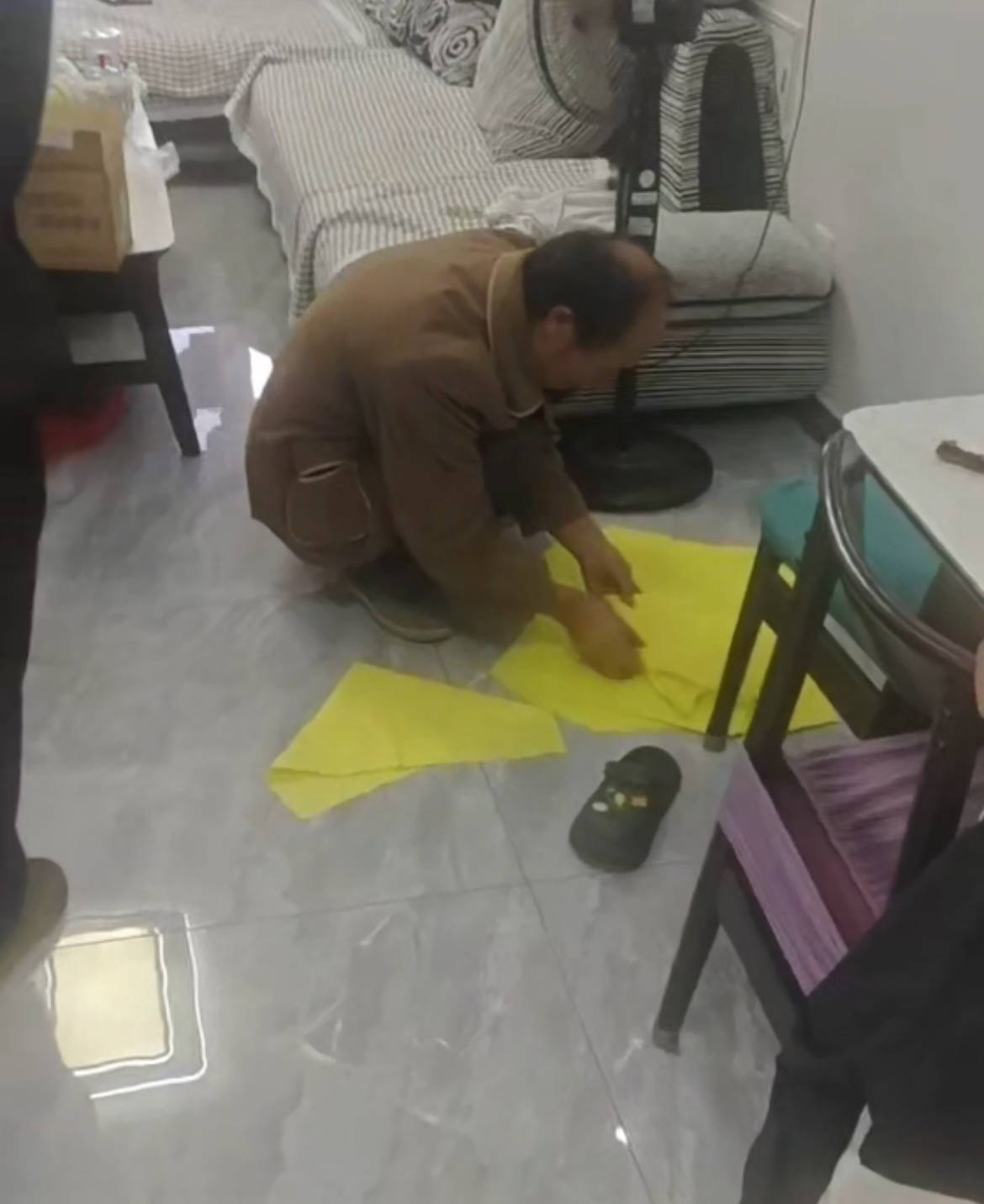 皇冠信用网会员开户_疑因离婚多年的前妻订婚皇冠信用网会员开户，临沂一男子上门将其杀害，死者家属：检方已提起公诉