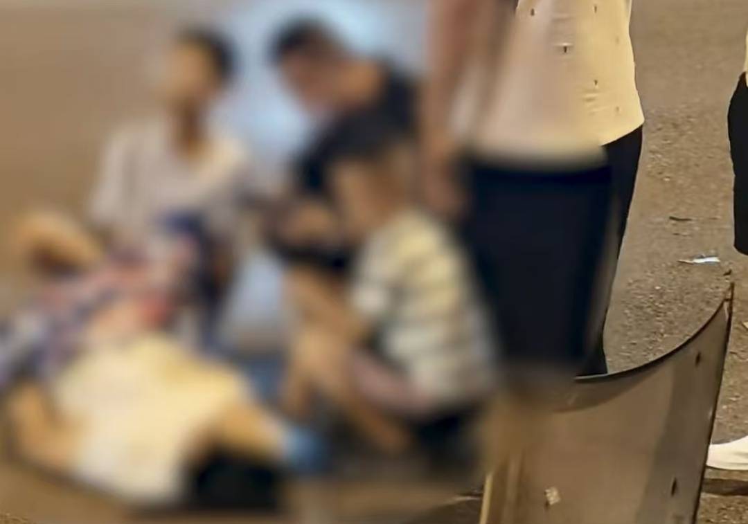 皇冠代理登1租用
_辽宁大连一女子被撞后不治身亡皇冠代理登1租用
,家属质疑交警不跨区施救,警方回应