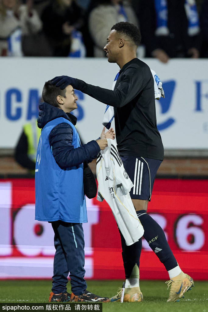 皇冠网址_一步臭棋？姆巴佩加盟皇马一年半经历3位主教练皇冠网址，重要荣誉0斩获