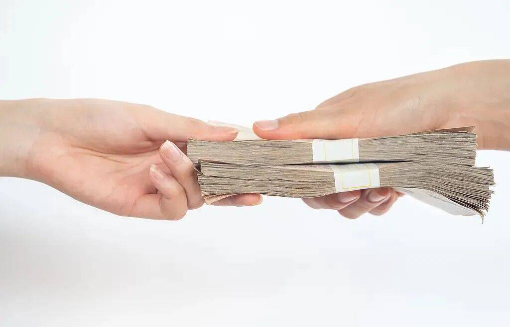 皇冠信用盘在线申请_九旬老人将900多万元积蓄交给儿子皇冠信用盘在线申请，发现钱被花了后起诉要求归还，法院怎么判？