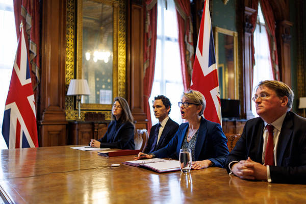 世界杯足球
_美国盟友:特朗普要是溜了世界杯足球
,烂摊子谁来收?赶紧准备B计划