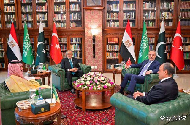 皇冠电话
_又一中东强国表态皇冠电话
,没法跟伊朗共存,愿全力以赴助美打通霍尔木兹