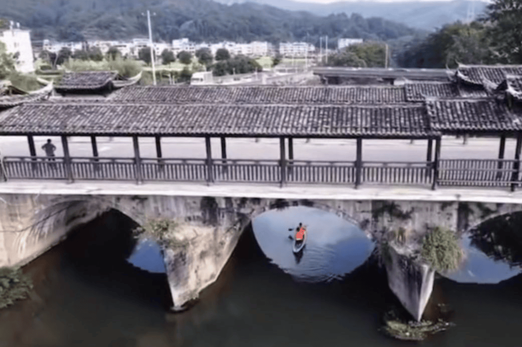 世界杯代理盘口网址 _福建长汀一汽车坠河致5死 当地镇政府：车辆为SUV世界杯代理盘口网址 ，已打捞上来