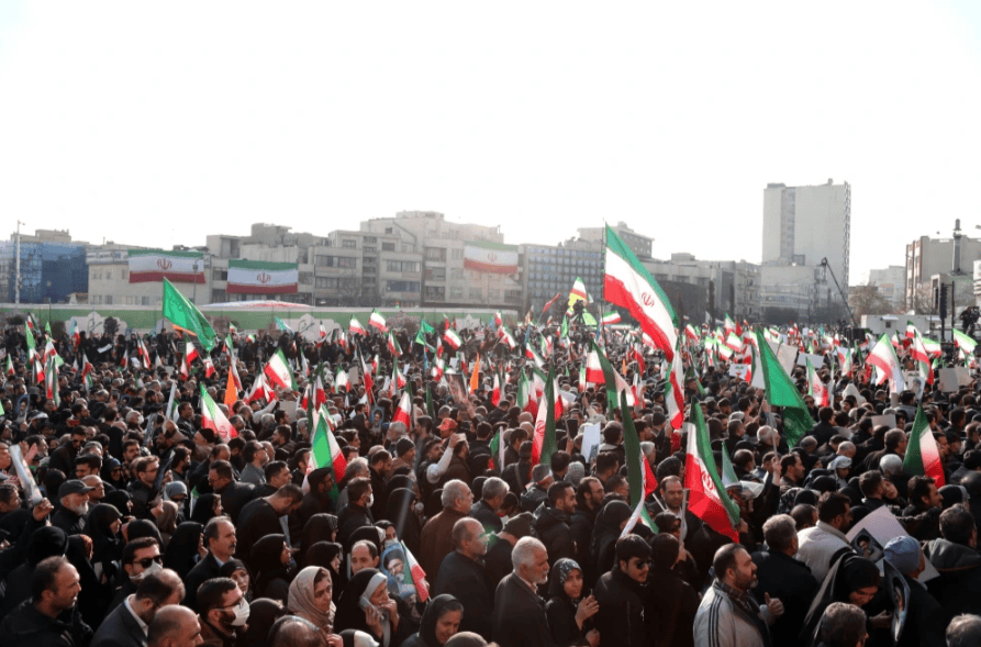 世界杯手机版足球网址 _英媒爆料：伊朗新统帅穆吉塔巴已陷入昏迷世界杯手机版足球网址 ，恐与父亲“同葬”