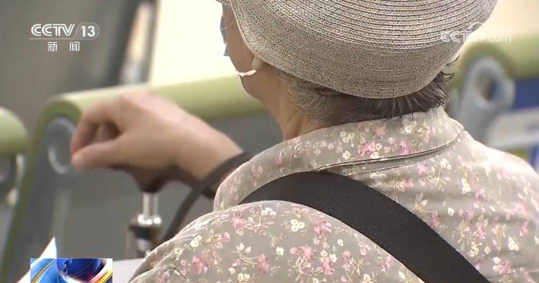 正版足球出租
_全是演员!事发上海闹市区正版足球出租
,网友怒了:无法无天,这是上海好嘛