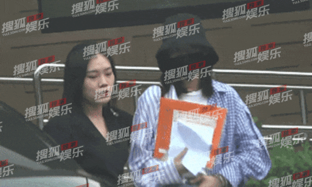 皇冠app_她好像真的未婚先孕了皇冠app?全网都在猜孩子生父是谁